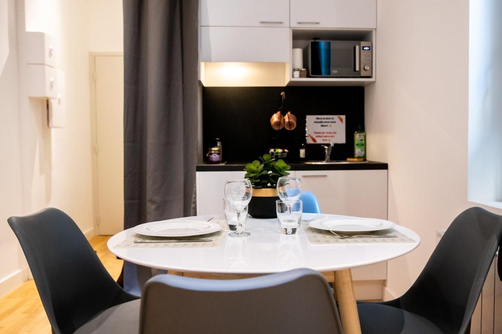 Le St Germain - Petillant Studio Decore Avec Gout En Centre-Ville Lyon Dış mekan fotoğraf